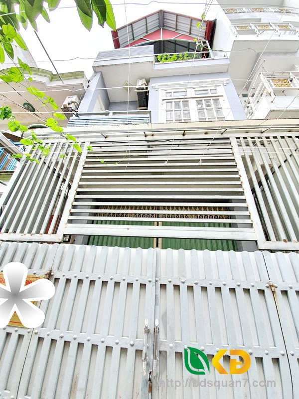 Bán nhà 2 lầu sân thượng hẻm 391 đường Huỳnh Tấn Phát quận 7.